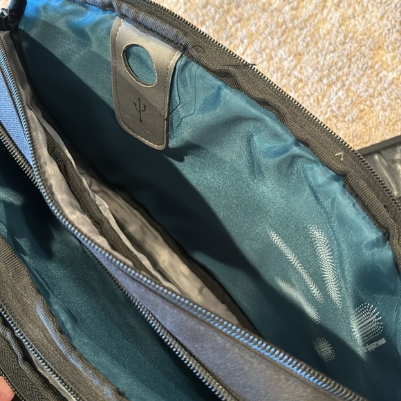 Laptop Bag - Picture 5 of 10